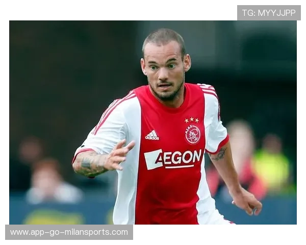 阿贾克斯盯上欧洲速度极限选手，足球新星崭露头角